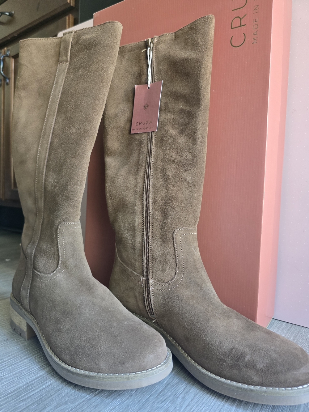 Geniuine Leather Suede Brown Knee High Cruza Boots Size 8 NWT - Picture 5 of 10